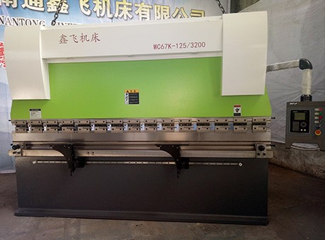 WC67Y-125T3200數(shù)控折彎機(jī)DA41S