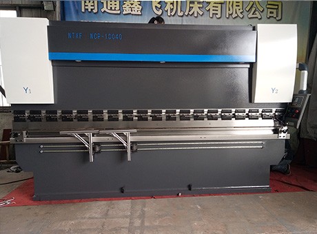 WC67Y-100T4000新款數(shù)控折彎機(jī)E200PS